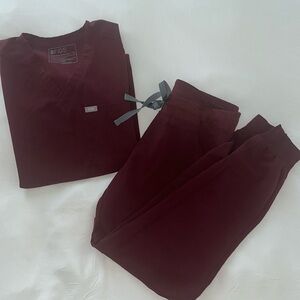 Figs Burgundy Set